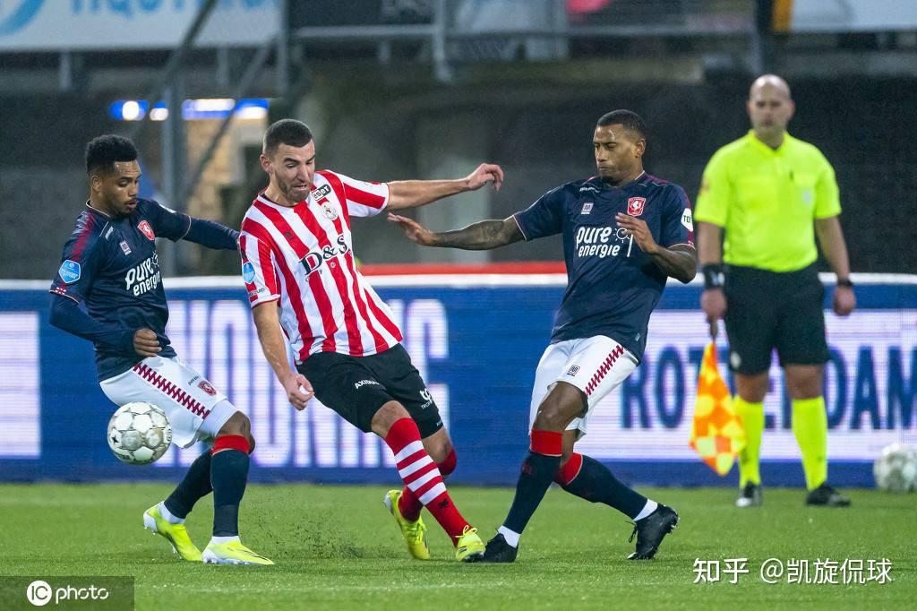 了季后赛级 了季后赛级